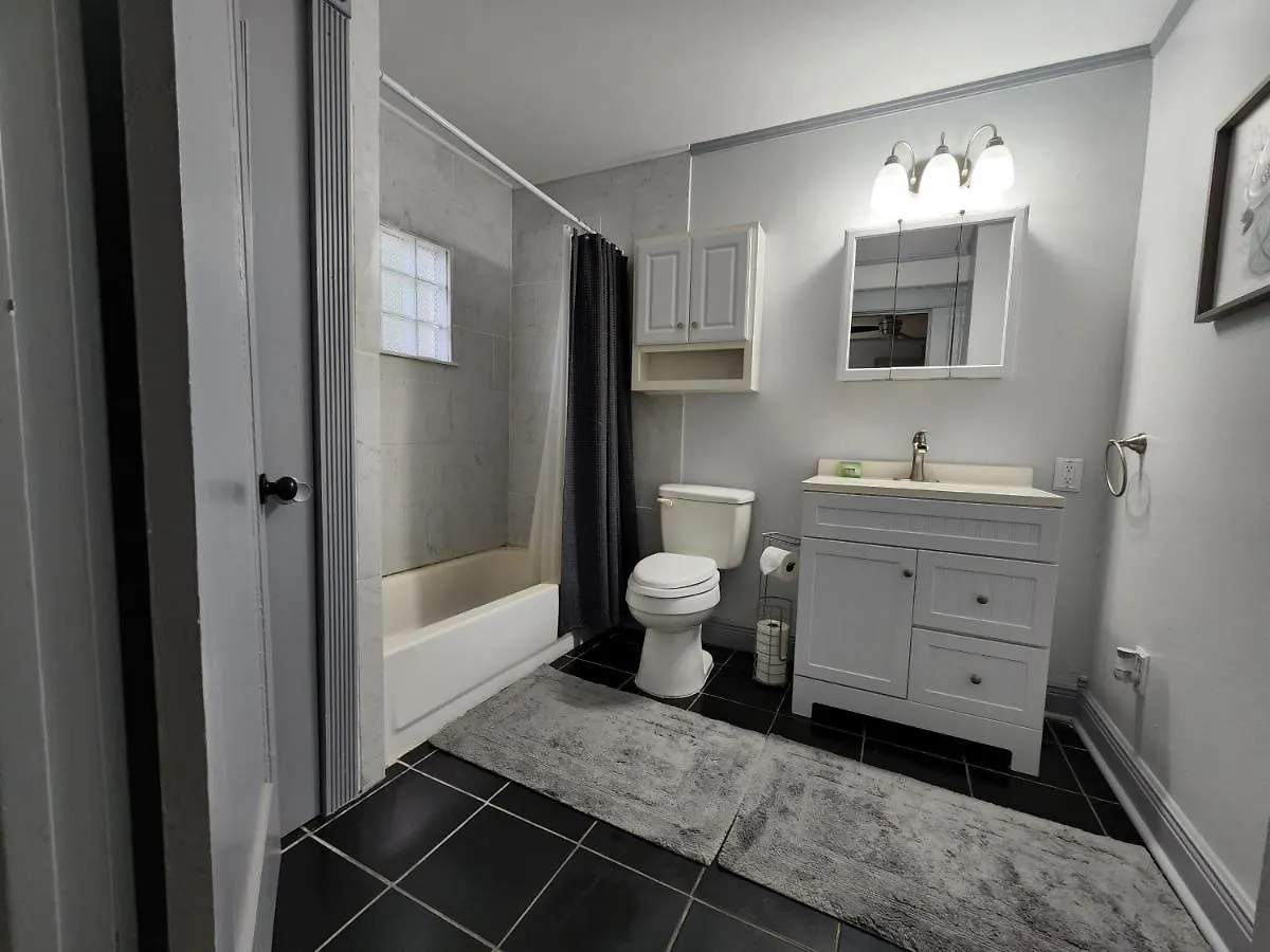 Red Door House Apartment Lakeland
