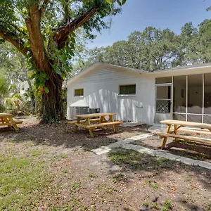 Charming Mid-century House - Just Steps To Lake! Holiday home